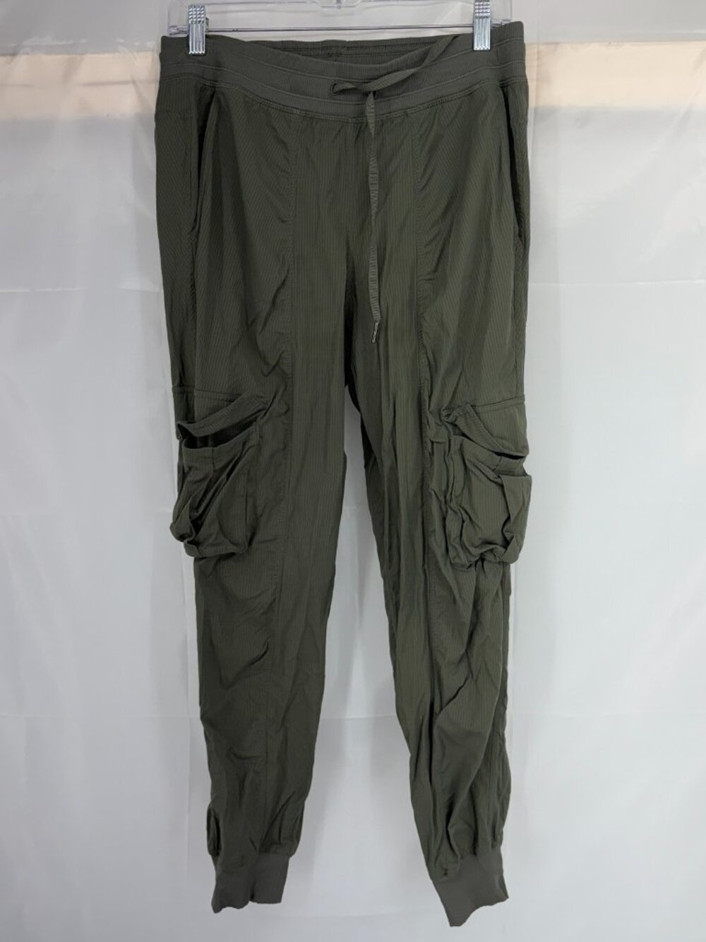 Lululemon Women M Dance Studio Mid Rise Jogger Full Length Activewear Green Pant